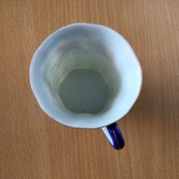 Vintage hand painted porcelain tea coffee cup cobalt blue red flower - Picture 5 of 7